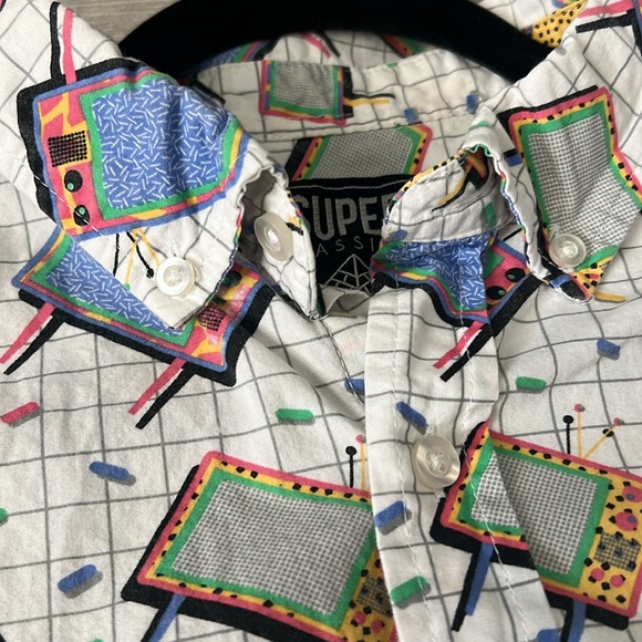 Super Massive Cotton Retro TV Print Short Sleeve Button Up Size Large - Picture 7 of 8